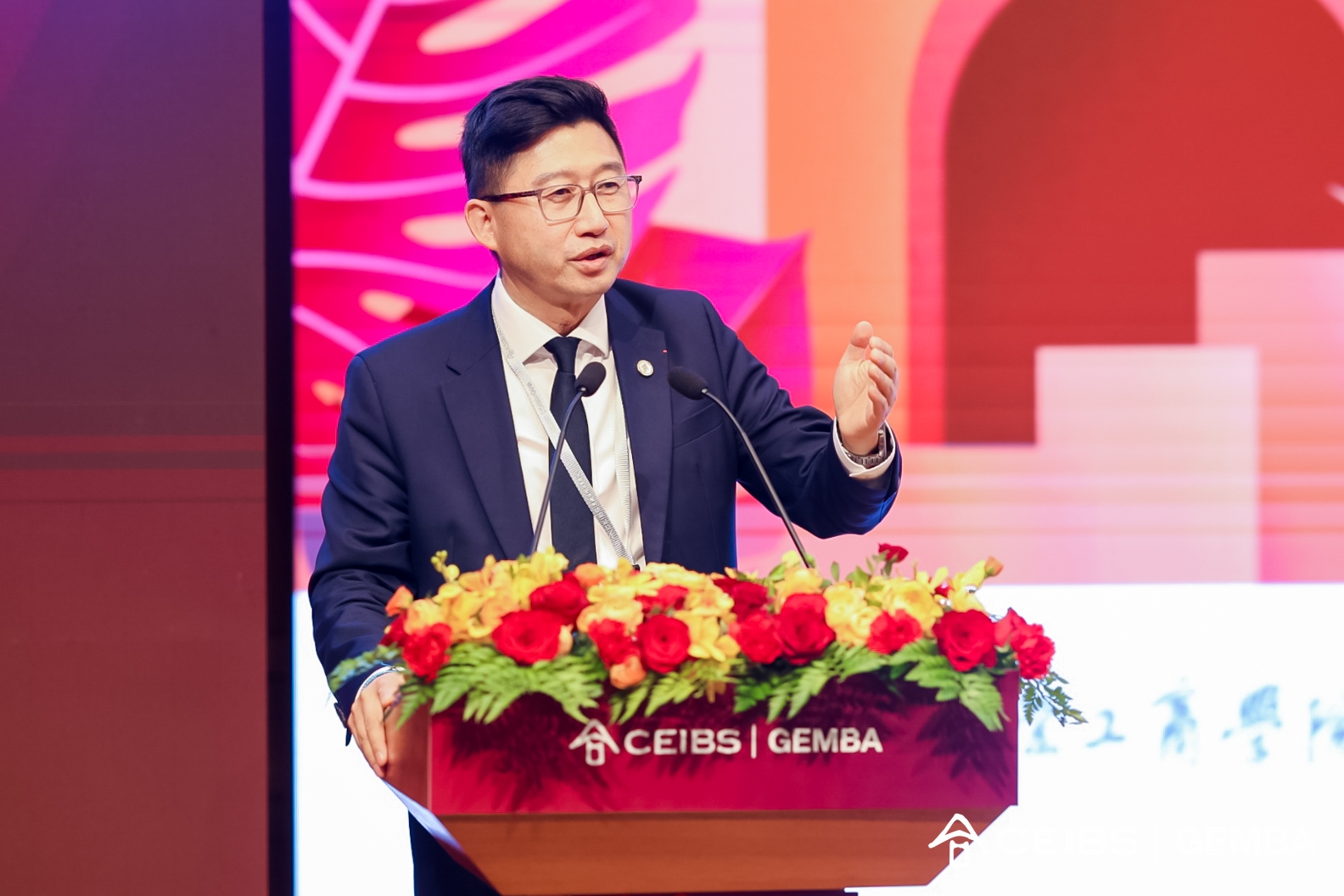 	刘国坚（Léon Laulusa）教授发表开幕致辞