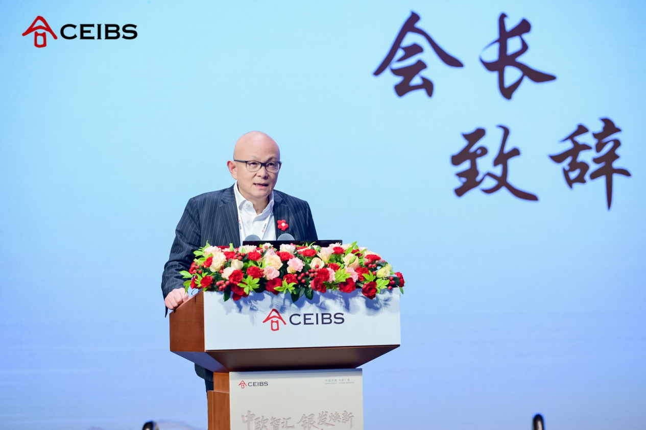 碧迪医疗全球高级副总裁、大中华区总经理、中欧校友老龄产业协会会长邓建民(EMBA1996)