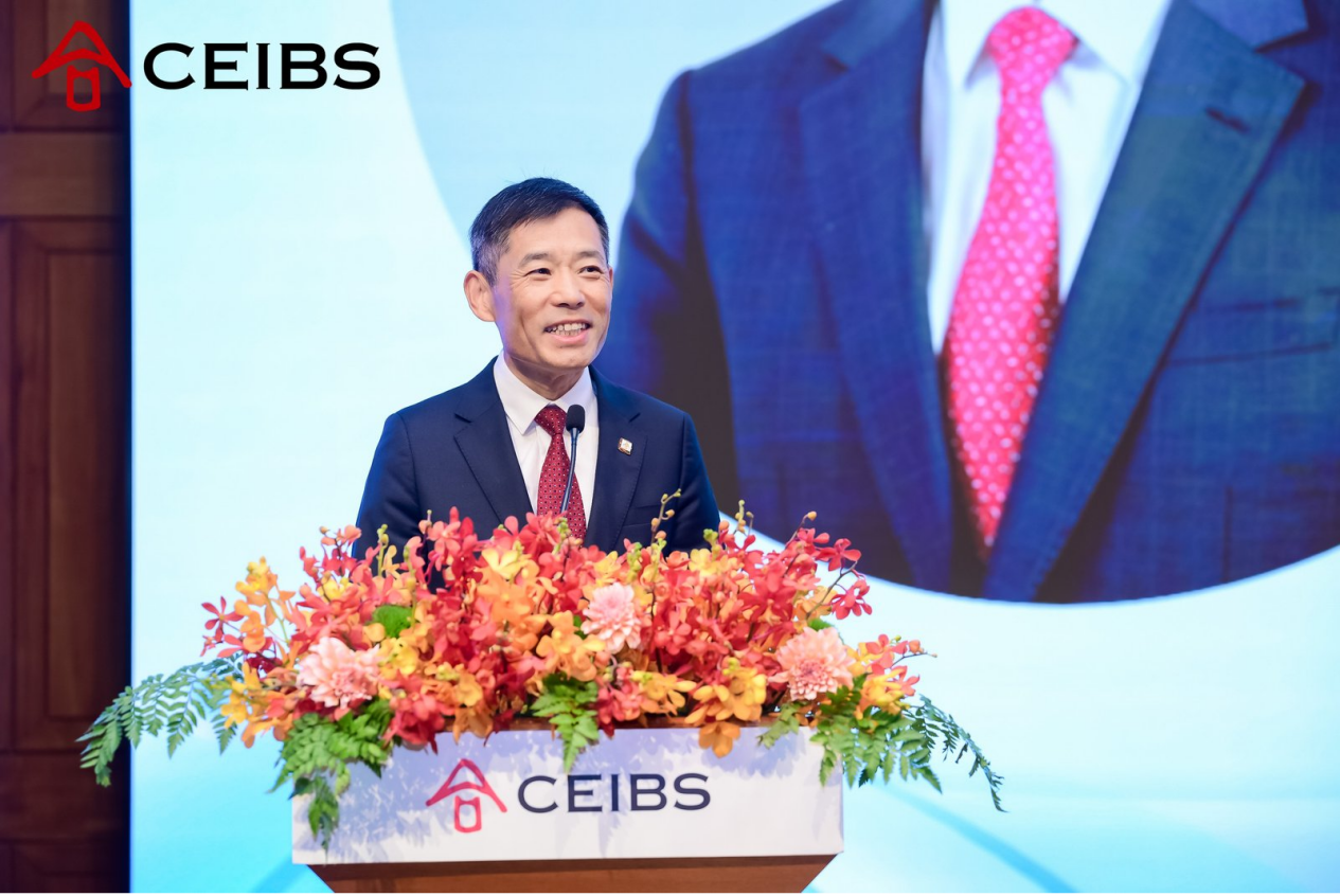 汇添富基金名誉董事长、中欧校友会执行会长（EMBA2010）