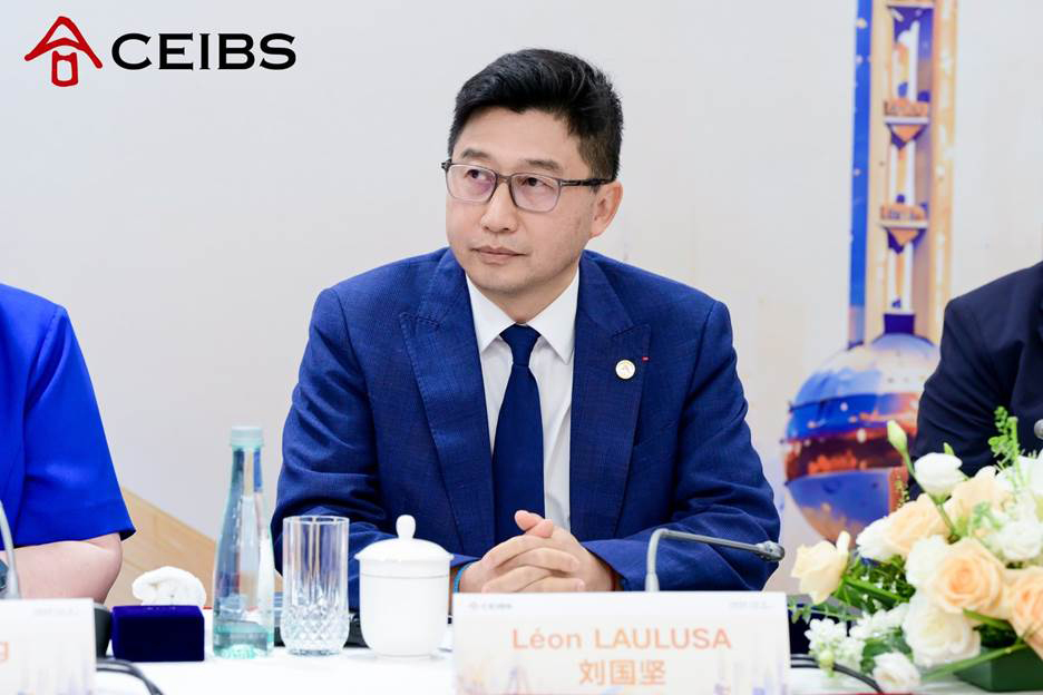 中欧副院长兼教务长刘国坚教授发表感言