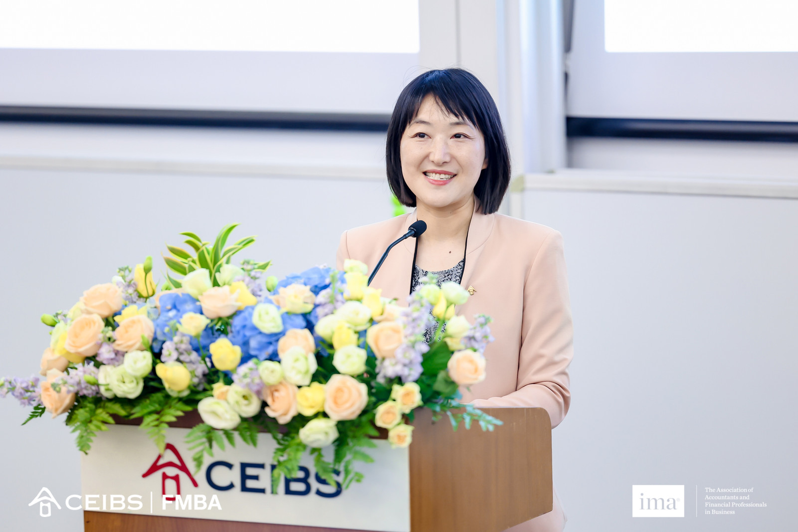 中欧FMBA课程部助理主任刘菁女士