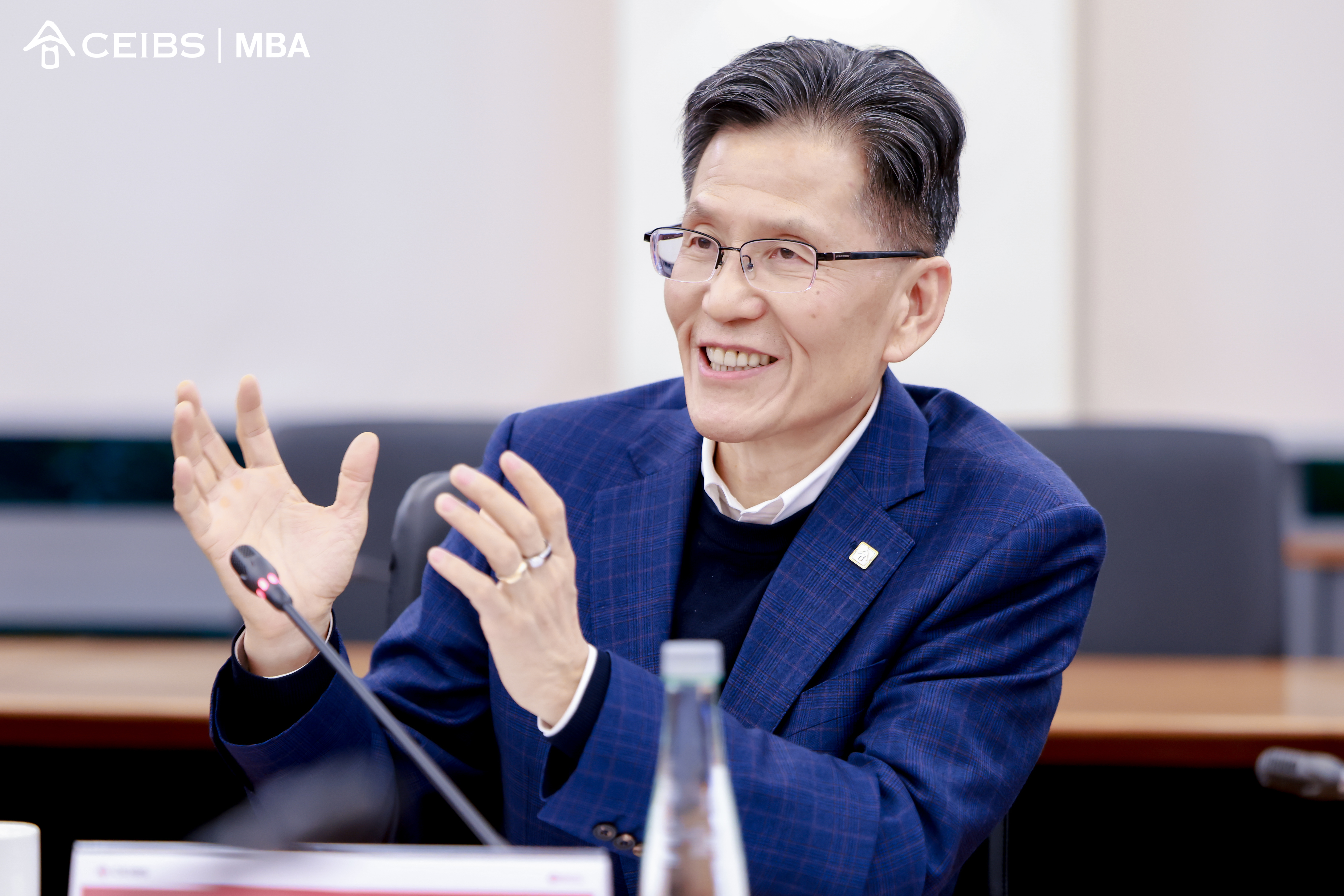 中欧国际工商学院副院长兼中方教务长朱天教授